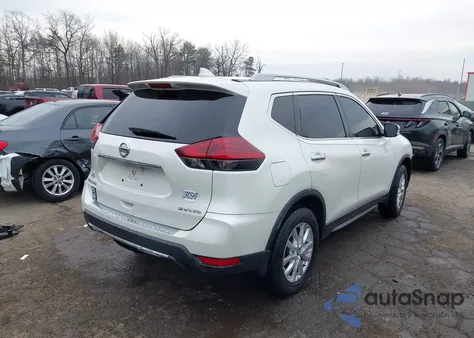 2018 Nissan Rogue Sv z USA, uszkodzony, nr VIN 5N1AT2MV8JC848765
